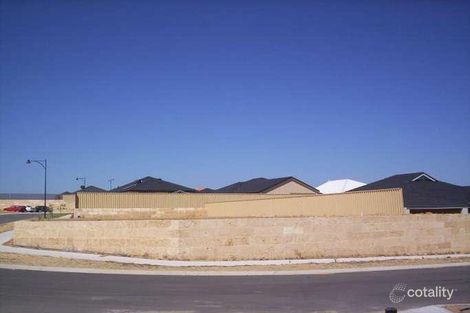 8 Crown Point Cres, Butler, WA 6036
