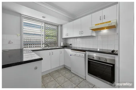 Property photo of 18 Ottaway Street Norman Gardens QLD 4701