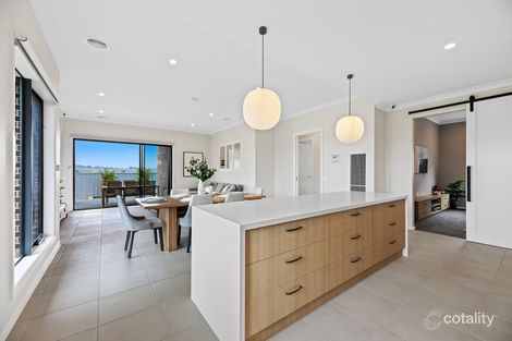 Property photo of 27 Cart Drive Drouin VIC 3818