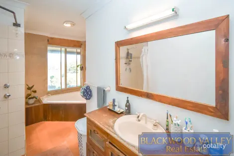 Property photo of 854 Six Mile Road Boyup Brook WA 6244