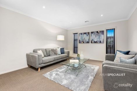 Property photo of 71 Bluemist Circuit Lyndhurst VIC 3975