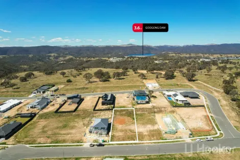 8 Gorge Creek Dr, Googong, NSW 2620