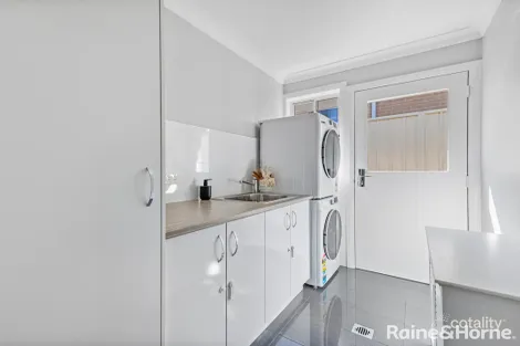 Property photo of 61 Amber Close Kelso NSW 2795