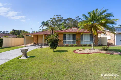 42 Hind Ave, Forster, NSW 2428