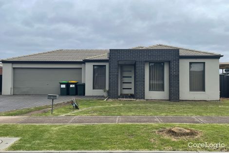 Property photo of 4 Howard Place Deer Park VIC 3023