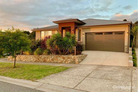 Property photo of 22 Bushlark Court Berwick VIC 3806