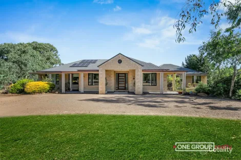 15 Cooinda Ave, Mickleham, VIC 3064