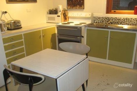 2/241 Barkly St, Fitzroy North, VIC 3068