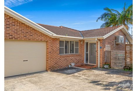 2/15 Maas Pde, Forresters Beach, NSW 2260