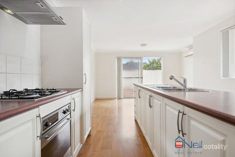 Property photo of 4/187 Cammillo Road Kelmscott WA 6111