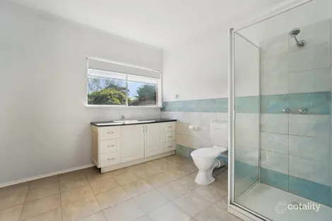 Property photo of 22 Juniper Crescent Thomastown VIC 3074