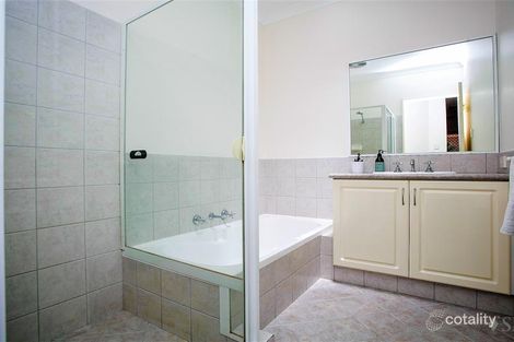 Property photo of 2/6 Oakney Avenue Nollamara WA 6061