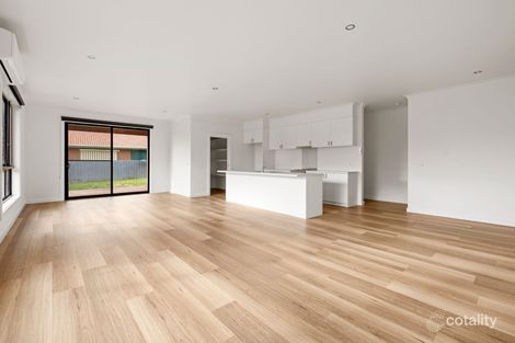 Property photo of 3 Oak Avenue Benalla VIC 3672