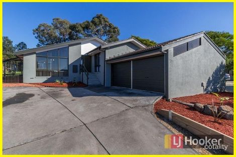 7 Singleton Dr, Endeavour Hills, VIC 3802