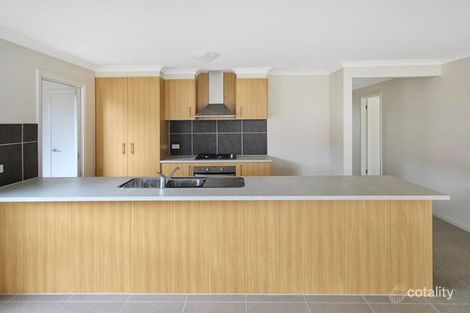 Property photo of 32 Gosse Crescent Brookfield VIC 3338