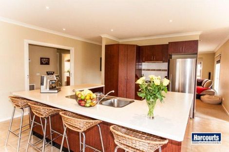 Property photo of 3 Eyre Place Warragul VIC 3820