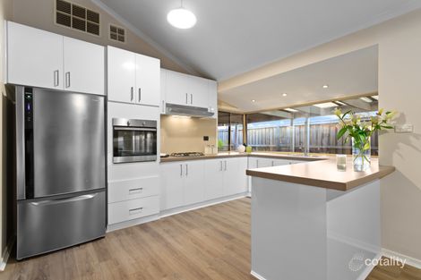 Property photo of 3 Bendale Court Mill Park VIC 3082