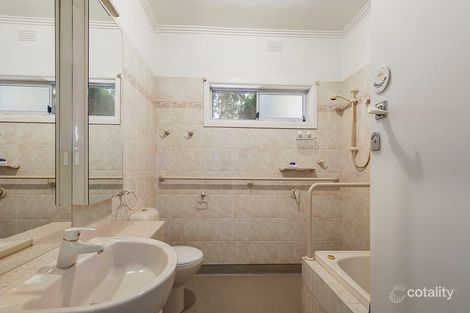 Property photo of 901 Centre Road Bentleigh East VIC 3165