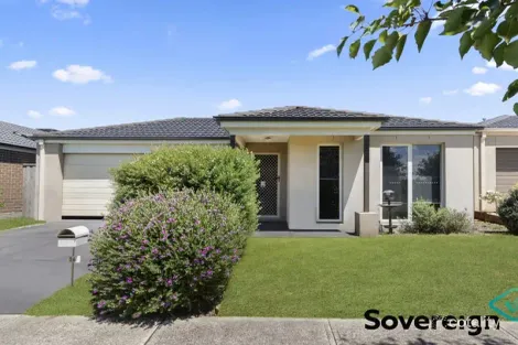 Property photo of 16 Bales Road Cranbourne East VIC 3977