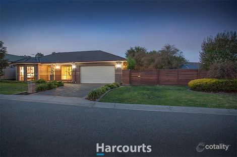 Property photo of 24 St Leonard Way Pakenham VIC 3810