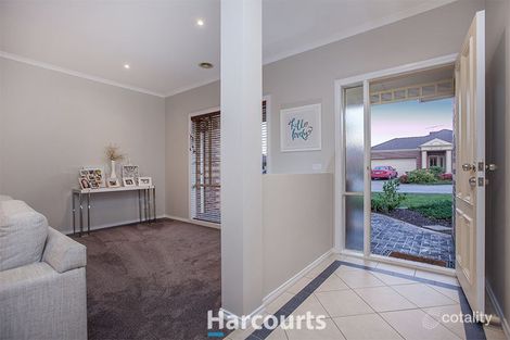 Property photo of 24 St Leonard Way Pakenham VIC 3810