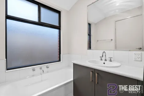 Property photo of 17 Balyat Way Wattle Grove WA 6107