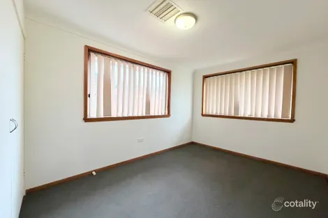 Property photo of 16 Downes Crescent Parkes NSW 2870