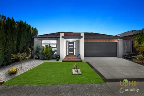 13 Rockford St, Pakenham, VIC 3810