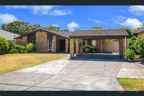 Property photo of 4 Hodgson Place Kardinya WA 6163