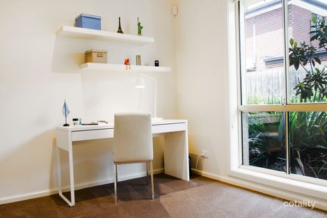 Property photo of 2/228 Melrose Drive Tullamarine VIC 3043