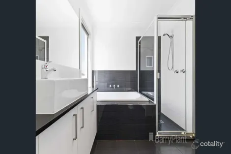 Property photo of 55 Keynes Circuit Fraser Rise VIC 3336