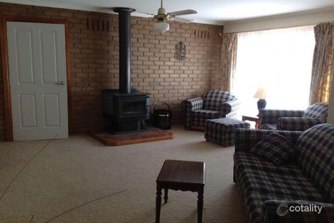 Property photo of 30 Buckland Crescent Epping VIC 3076