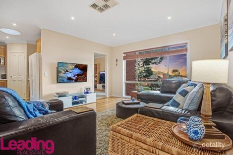 Property photo of 52 Heatherbrae Crescent Sunbury VIC 3429