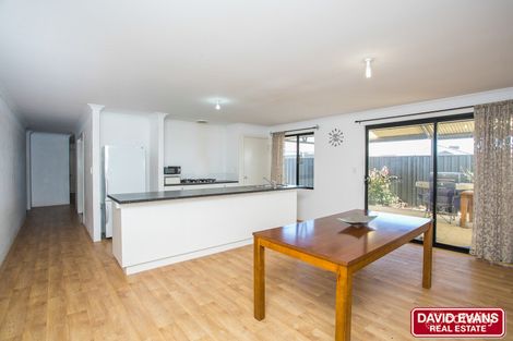 Property photo of 14 Bentham Turn Banksia Grove WA 6031