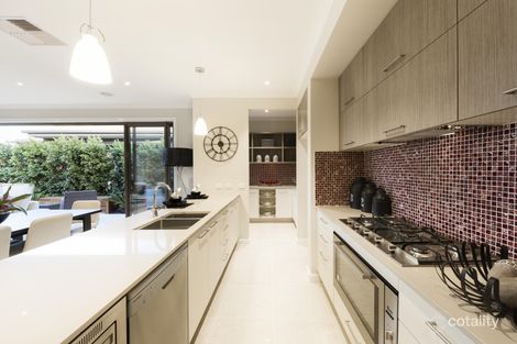 Property photo of 8 Stoneleigh Road Cranbourne North VIC 3977