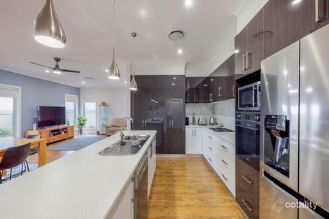 Property photo of 16 Cavelle Drive Dubbo NSW 2830