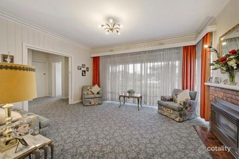 Property photo of 4 McLaren Street Mount Waverley VIC 3149
