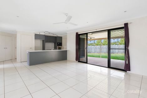 Property photo of 16 Parkview Close Southside QLD 4570