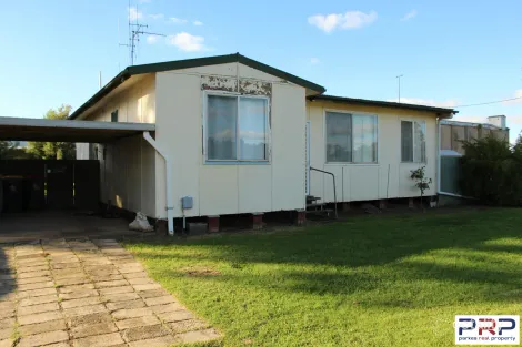 5 Austral St, Parkes, NSW 2870