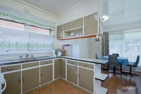Property photo of 11 Kedleston Road Herne Hill VIC 3218
