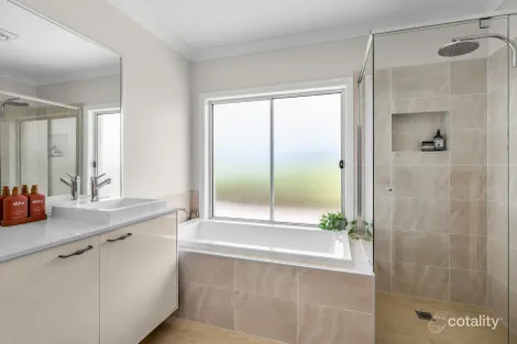 Property photo of 3 Stringybark Close Colo Vale NSW 2575