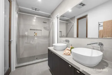 Property photo of 6 Lancer Way Chirnside Park VIC 3116