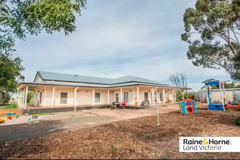 Property photo of 1760 Dohertys Road Mount Cottrell VIC 3024