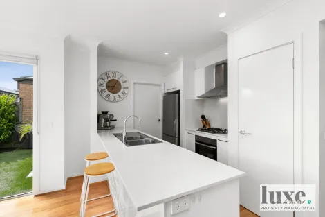 Property photo of 5 Connect Way Mount Duneed VIC 3217