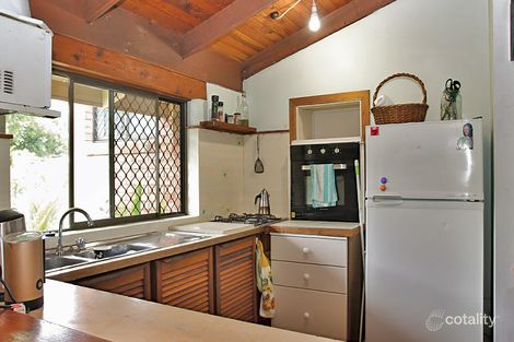 Property photo of 13 Rainbow Crescent Dunwich QLD 4183