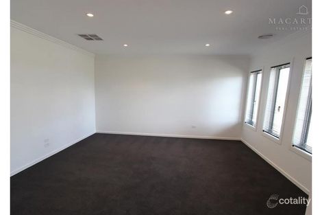 Property photo of 12 Durack Circuit Boorooma NSW 2650