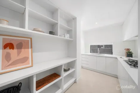 Property photo of 33 Members Drive Doncaster VIC 3108