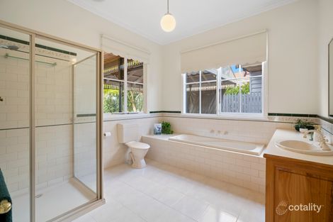 Property photo of 137 Forest Road Ferntree Gully VIC 3156