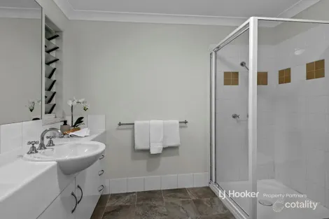Property photo of 1/51 Mingera Street Mansfield QLD 4122