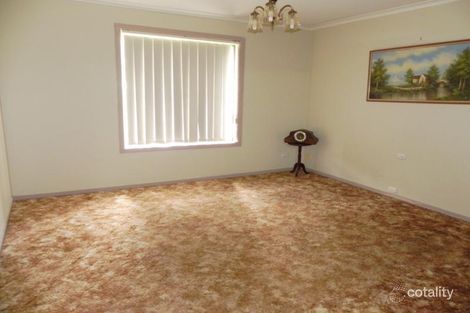 Property photo of 12 Chilvers Place Griffith NSW 2680